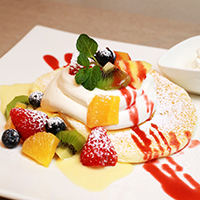 宝塚パンケーキ専門店 Voila Cafe(ヴォイラカフェ)